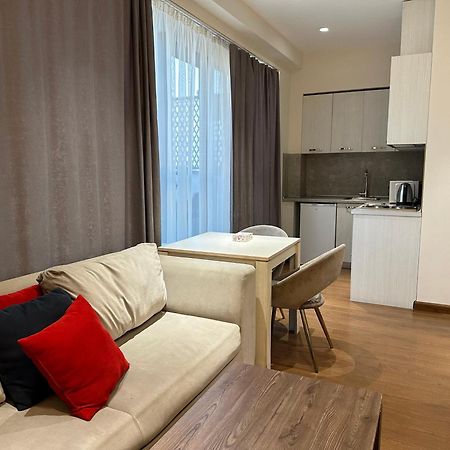 Wonderful Apartment In Republic Square, City Center Erivan Dış mekan fotoğraf