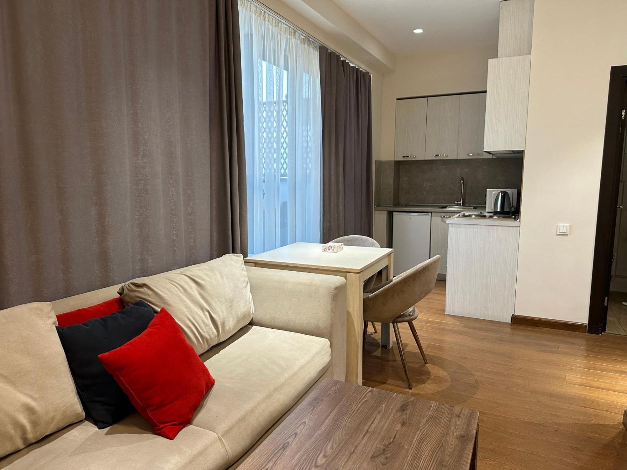 Wonderful Apartment In Republic Square, City Center Erivan Dış mekan fotoğraf
